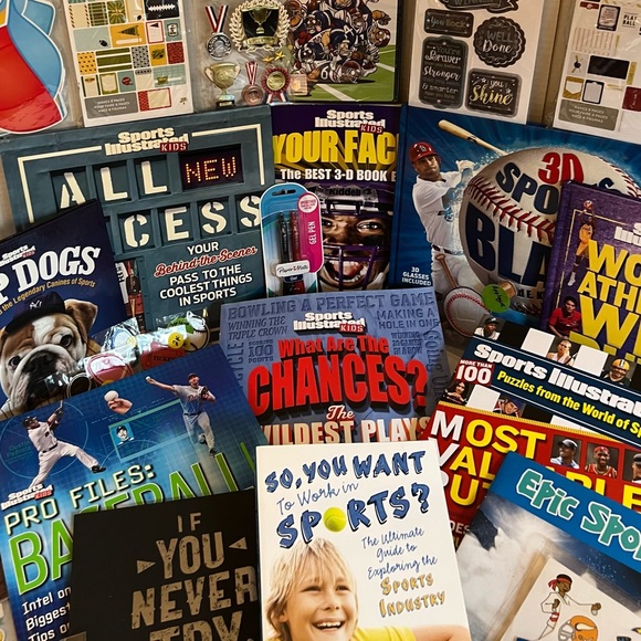 SPORTS ILLUSTRATED FOR KIDS GIFT SET - Picture 15 of 15